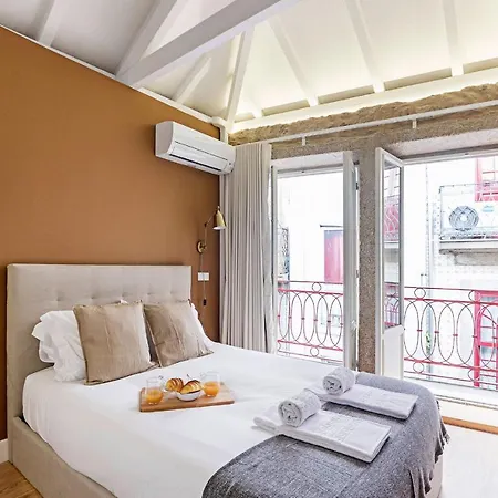 Cimo De Vila 62 By Lovelystay Porto Exterior photo