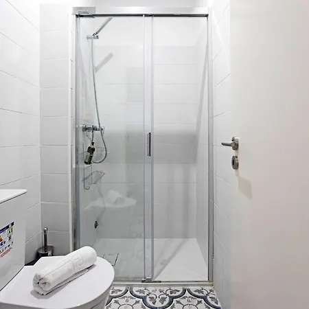 Cimo De Vila 62 By Lovelystay Porto Exterior photo